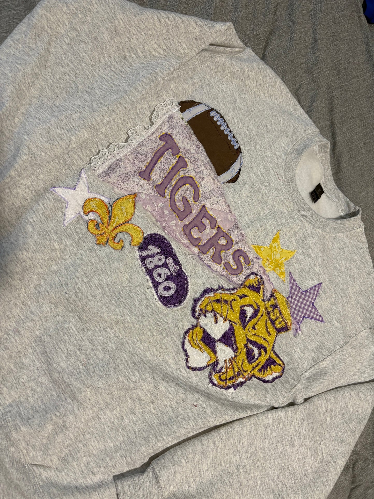 “lsu” college sweatshirt